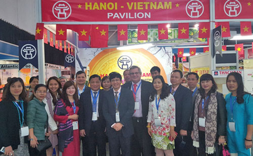 Hàng hóa Việt Nam được ưa chuộng ở Hội chợ SAITEX-Nam Phi 2016