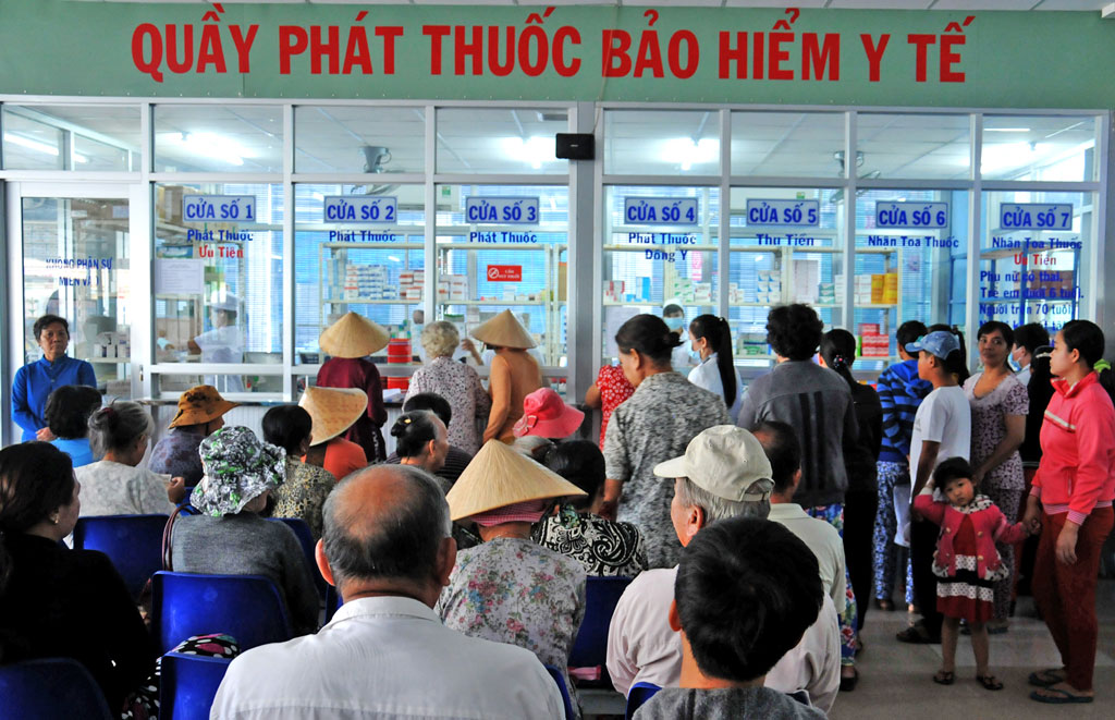 Đóng góp khi lành, để dành khi đau ốm