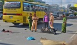Sóc Trăng: Ô tô tông xe mô tô, 3 người thương vong