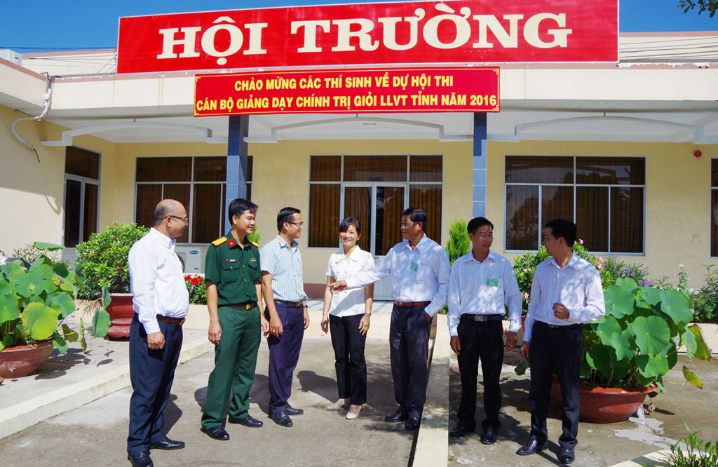 Từ hội thi cán bộ giảng dạy chính trị giỏi LLVT tỉnh Long An năm 2016
