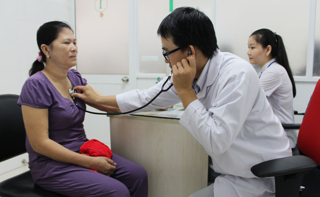 Y, dược tư nhân: Phát triển đi đôi với trách nhiệm