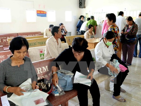 Muôn chiêu trò lạm dụng, trục lợi quỹ khám chữa bệnh bảo hiểm y tế
