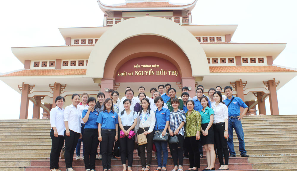 Về nguồn nhân ngày Truyền thống ngành Thông tin và Truyền thông Việt Nam
