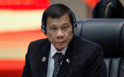 Ẩn ý của Philippines khi công bố ảnh tàu Trung Quốc “vây” Scarborough?