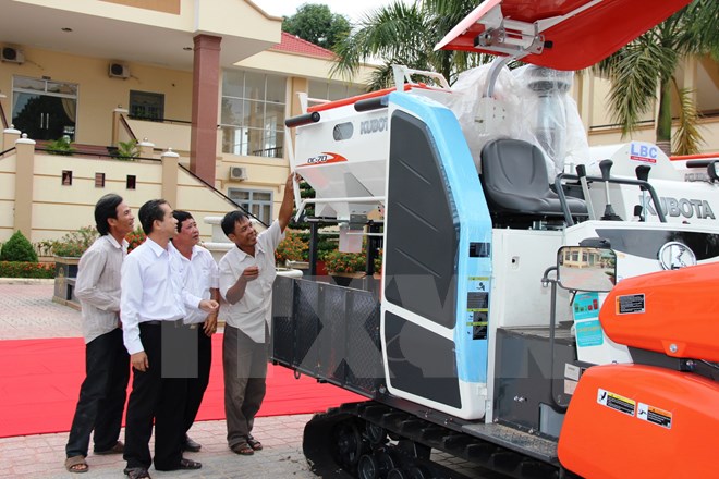 Việt Nam phải nhập khẩu hơn 70% máy móc, thiết bị nông nghiệp