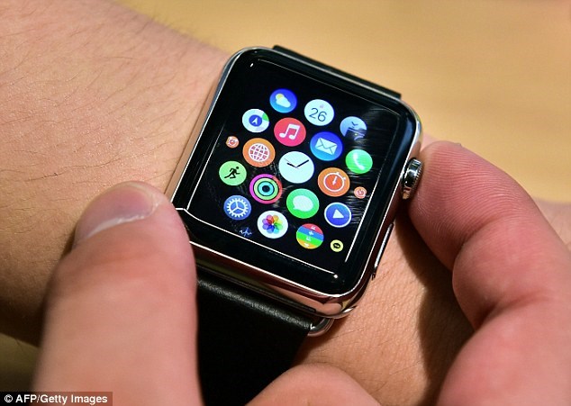 Apple Watch bị cấm trong họp Nội các Anh vì lo ngại nghe lén