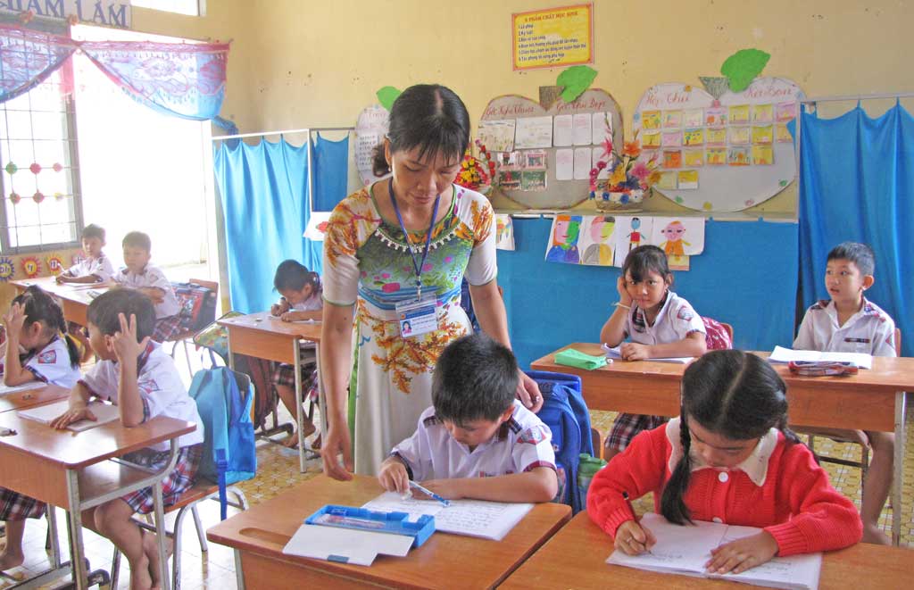 Nâng cao chất lượng phổ cập giáo dục, xóa mù chữ