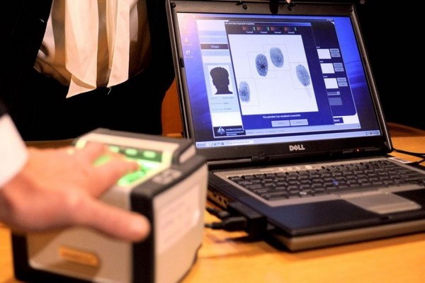 Visa điện tử: Bước đi đột phá hay chỉ là chuyển đổi công nghệ?
