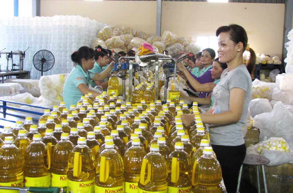 Doanh nghiệp dồn lực chuẩn bị hàng hóa phục vụ tết