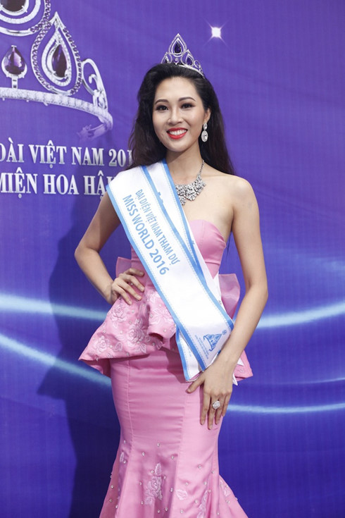 Người đẹp 19 tuổi đến từ Puerto Rico đăng quang Hoa hậu Thế giới 2016