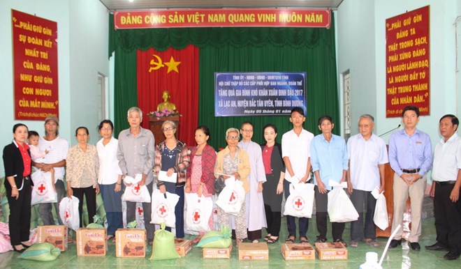 Trích 3,5 tỷ đồng từ Quỹ Vì người nghèo chăm lo cho hộ nghèo dịp Tết