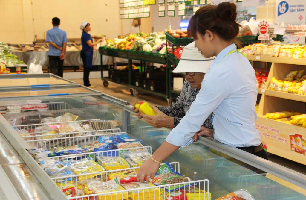 Dồi dào hàng hóa phục vụ tết