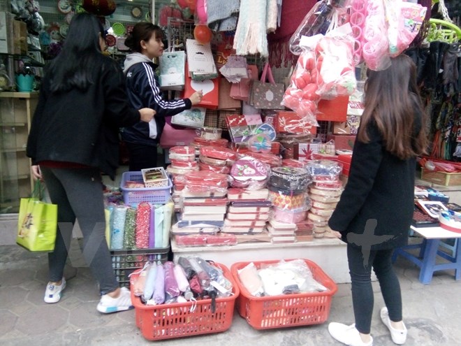 “Sốt” dịch vụ tặng quà trong mùa Lễ Tình nhân Valentine
