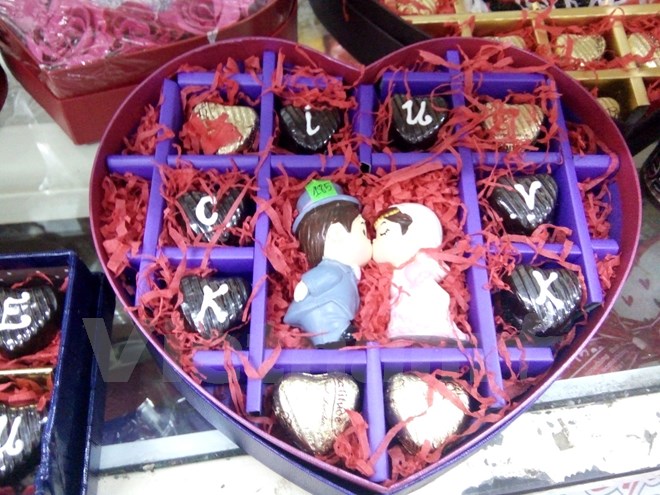 “Sốt” dịch vụ tặng quà trong mùa Lễ Tình nhân Valentine