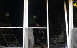 Nhà 4 tầng cháy dữ dội ở TP.HCM, 5 người mắc kẹt