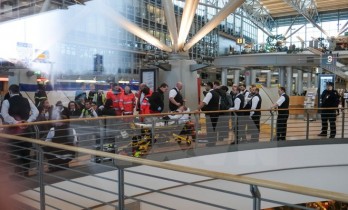 "Chất lạ" làm hàng chục người bị thương ở sân bay Hamburg là gì?