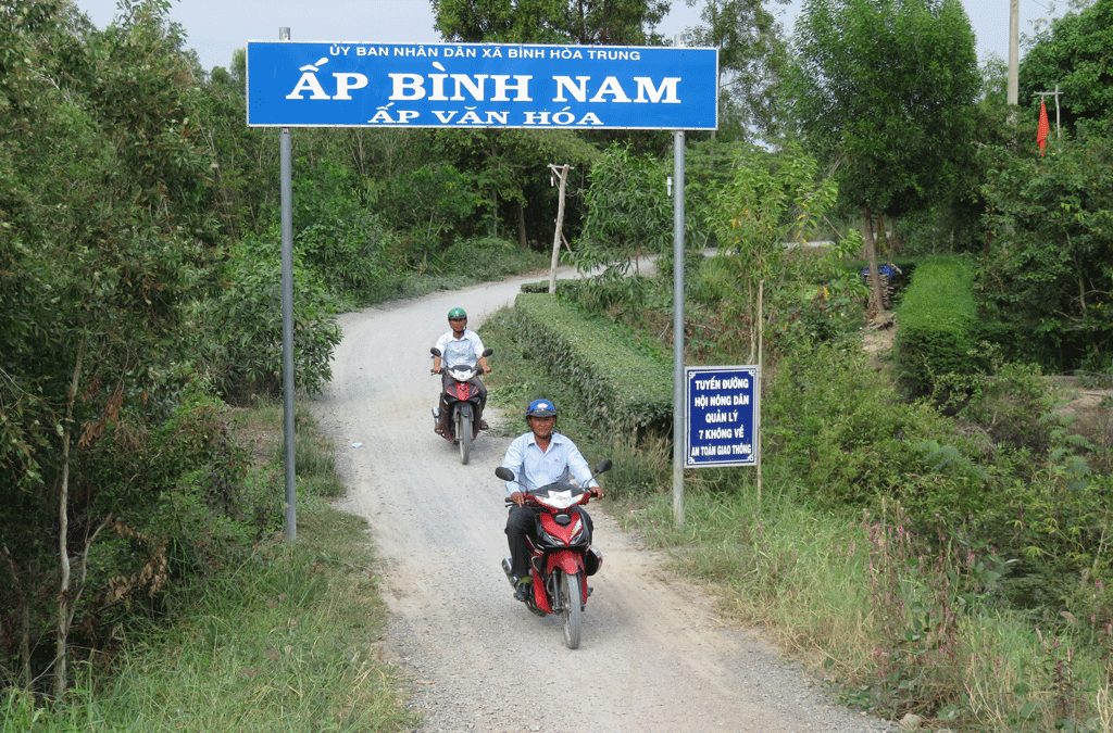 Bình Hòa Trung phấn đấu về đích nông thôn mới vào năm 2017
