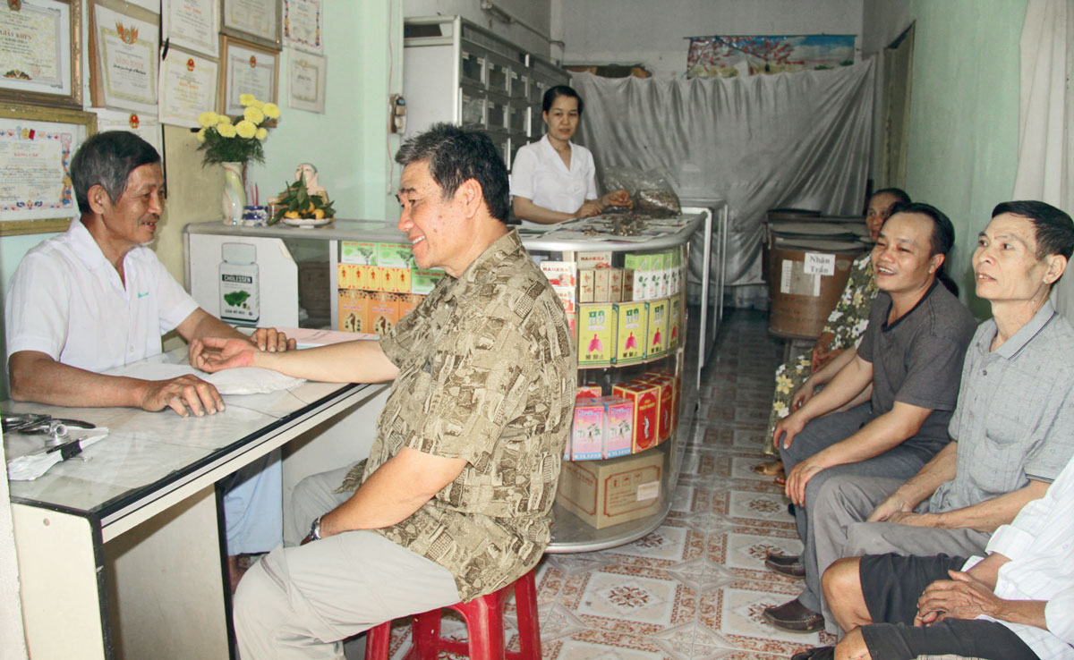 Đẹp biết bao những thầy thuốc với tấm lòng thiện nguyện