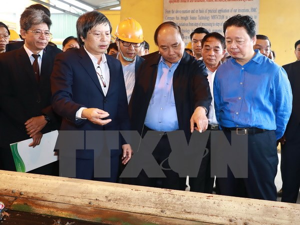 Thủ tướng khảo sát công nghệ điện-rác “made in Việt Nam” ở Hà Nam