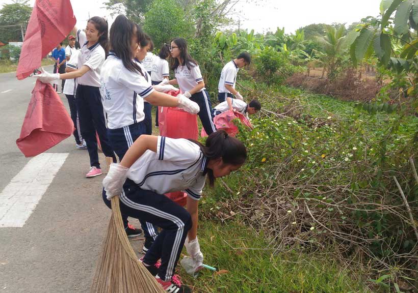 Thực hiện tiêu chí môi trường: Không lẽ “bó tay” ?