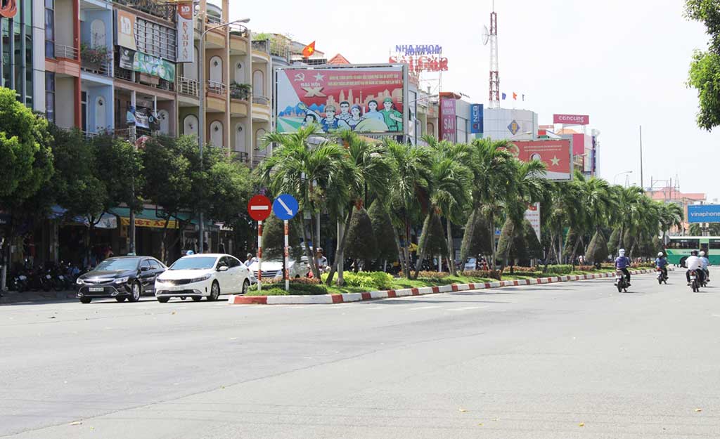 Hướng về đất Tổ