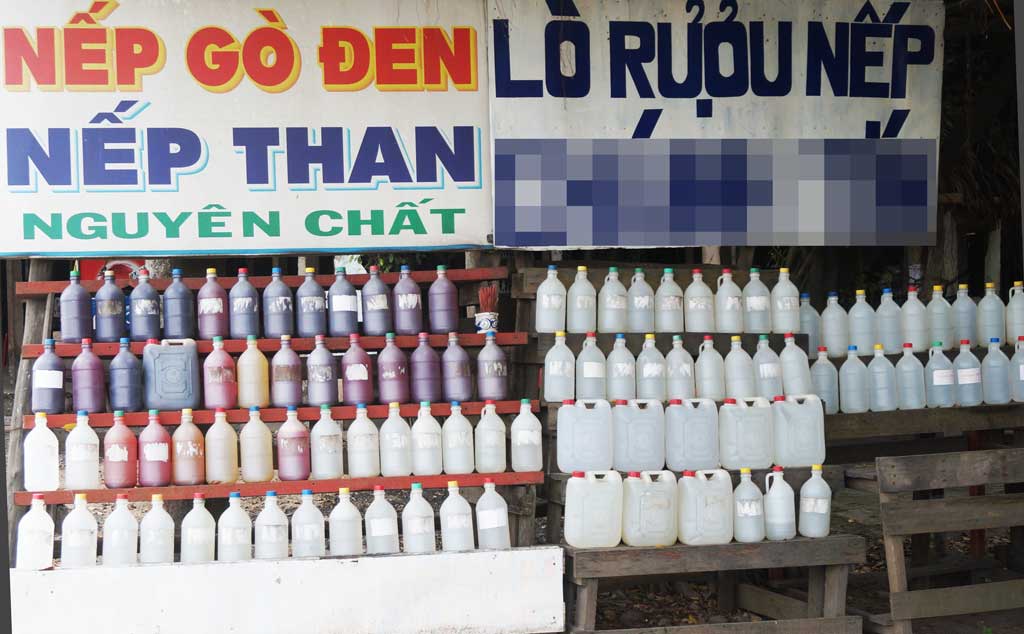 Cảnh giác với rượu “mù”