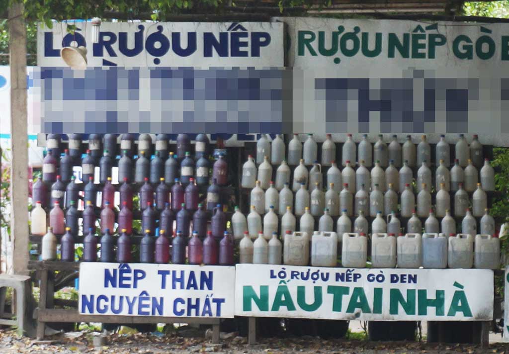 Cảnh giác với rượu “mù”