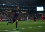 Suarez lập cú đúp, Barcelona đè bẹp Espanyol