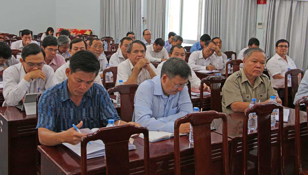 Long An: Triển khai chuyên đề “Học tập và làm theo tư tưởng, đạo đức, phong cách Hồ Chí Minh” cho cán bộ chủ chốt các sở, ban, ngành, đoàn thể tỉnh