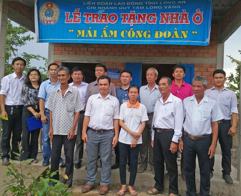 Chăm lo cho người lao động