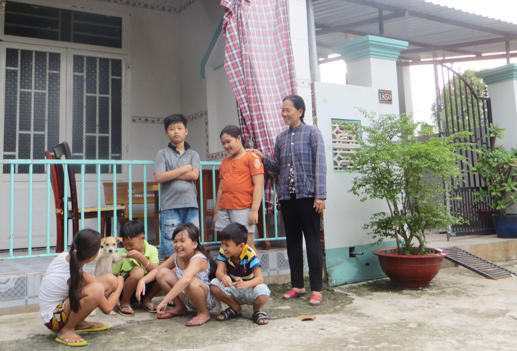 “Bà đỡ” của công nhân