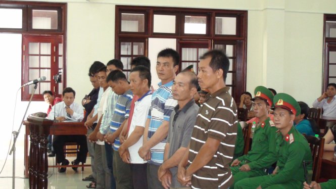 180 tháng tù cho nhóm người bắt giữ công an, biên phòng
