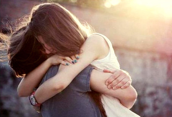 Bạn thân ngỏ lời yêu khiến tôi bối rối