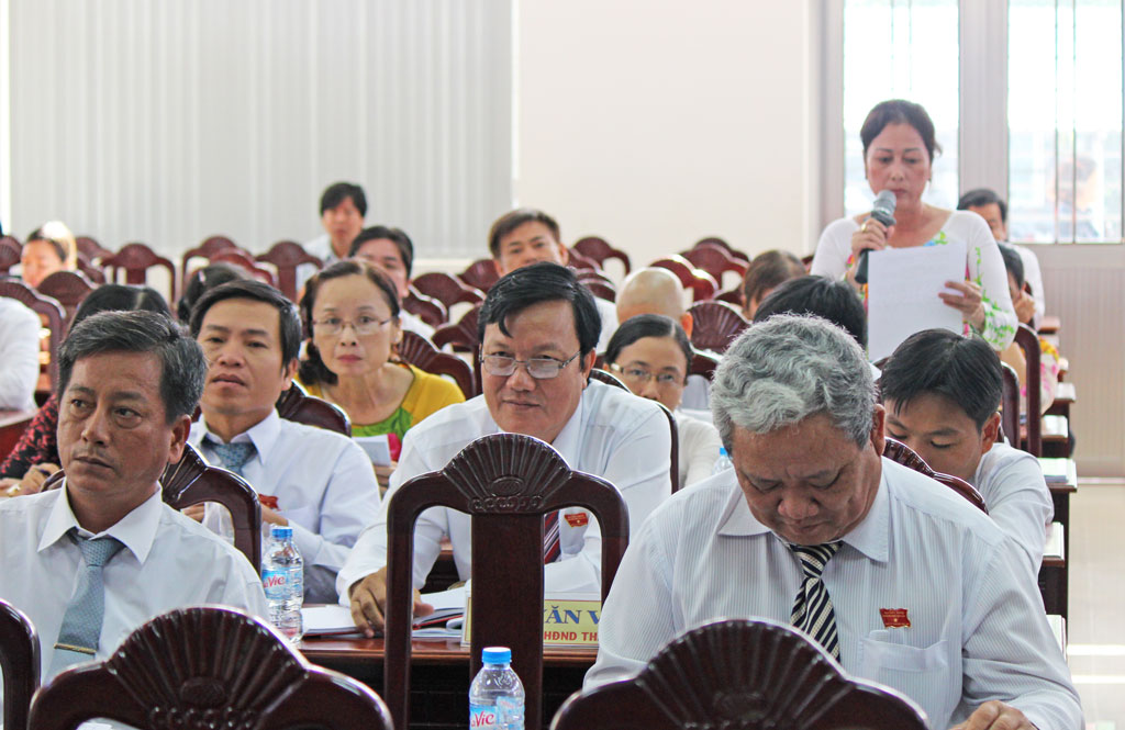 Kỳ họp thứ 6 HĐND TP.Tân An (khóa XI): Chất vấn và trả lời chất vấn thẳng thắn, chất lượng