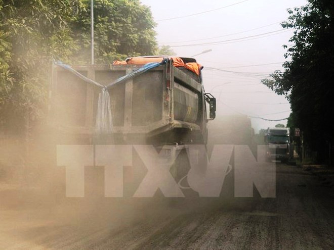 Ô nhiễm bụi tại các khu đô thị lớn tiếp tục ở ngưỡng báo động
