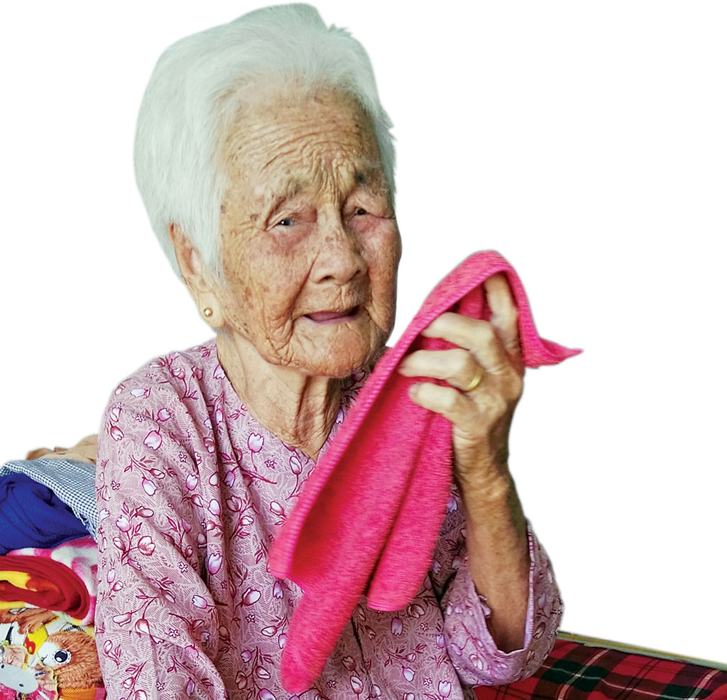 Khát vọng hòa bình trong ca khúc Hoa Cài Mái Tóc của nhạc sĩ Thông Đạt Mẹ  Việt Nam mắt ngời sáng quắc nghe đâu đây tiếng vọng hòa bình