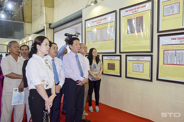 Khai mạc triển lãm và trưng bày tư liệu "Hoàng Sa, Trường Sa của Việt Nam - Những bằng chứng lịch sử và pháp lý"