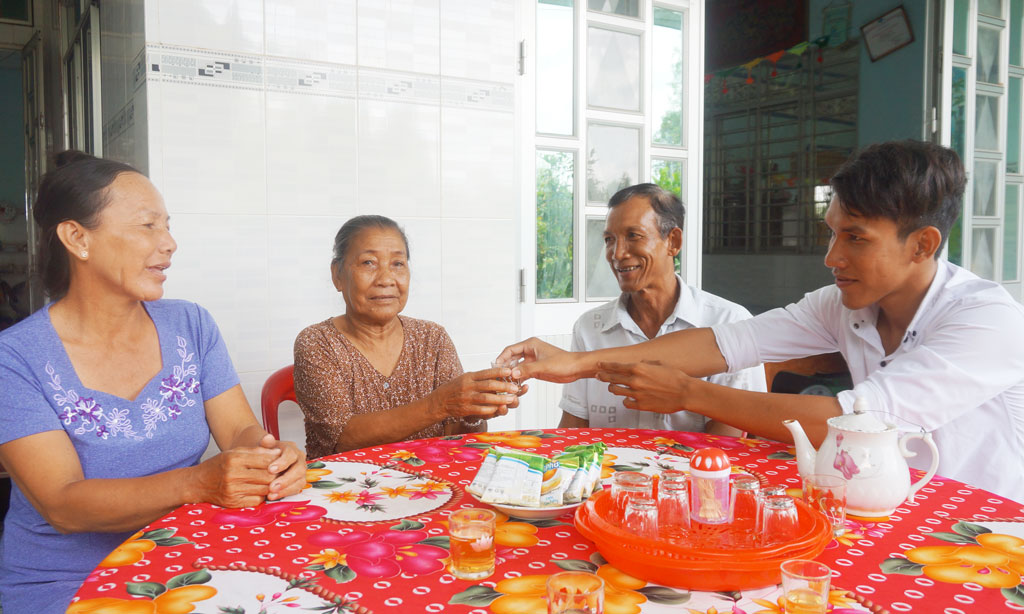 Làm tốt việc giáo dục đạo đức, lối sống trong gia đình: Xây dựng nền tảng vững chắc cho xã hội