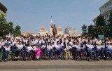 Dâng hoa lên Bác trước lễ xuất quân Asean Para Games 2017