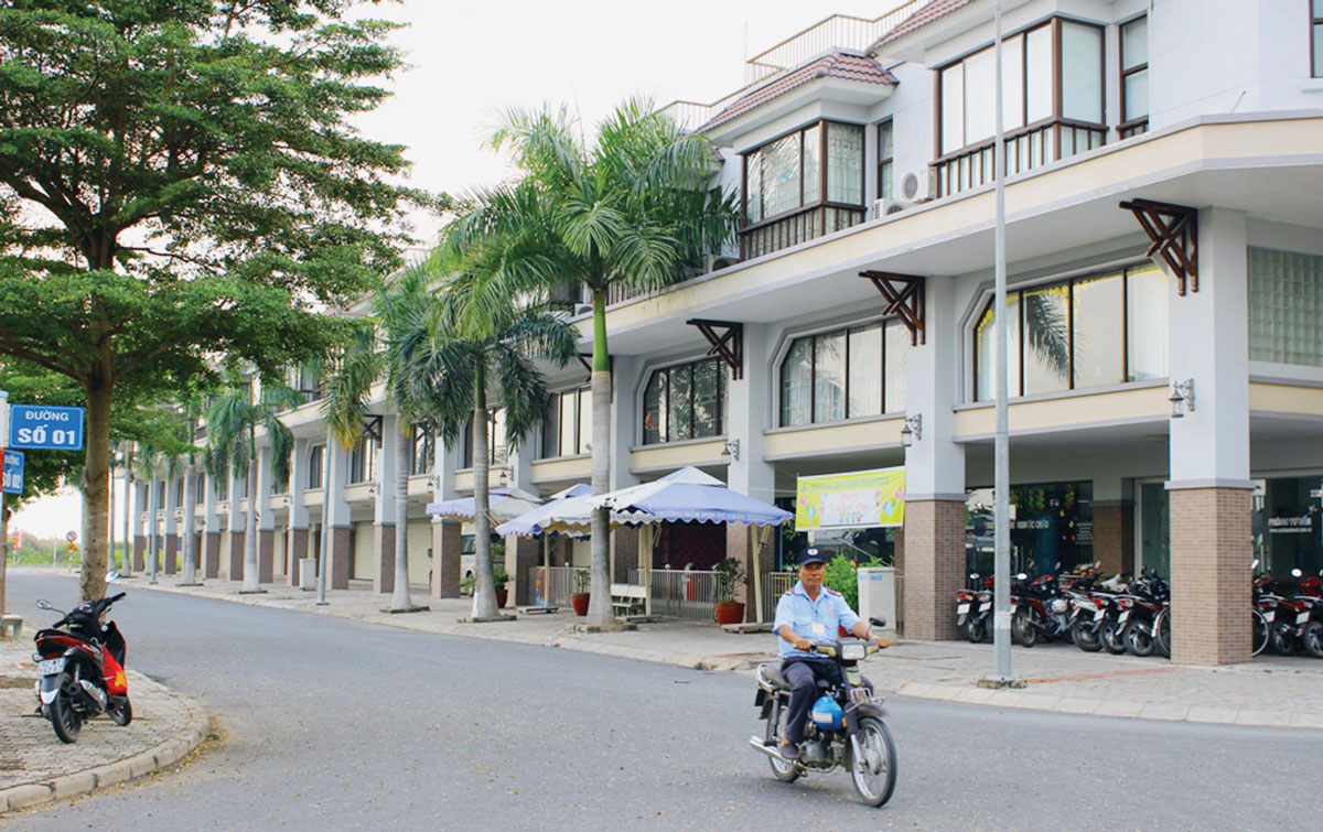 Trên những mảnh đất anh hùng