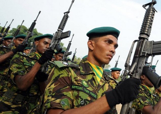 Sri Lanka triển khai quân đội trên đường phố, ban bố lệnh giới nghiêm