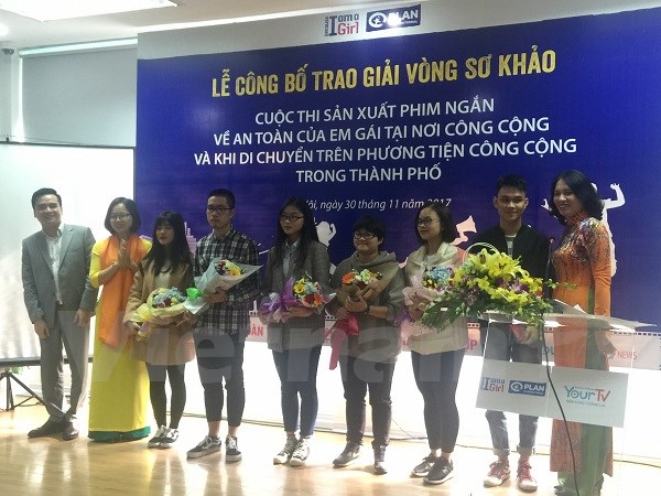 Quấy rối tình dục với trẻ em gái qua lăng kính của giới trẻ