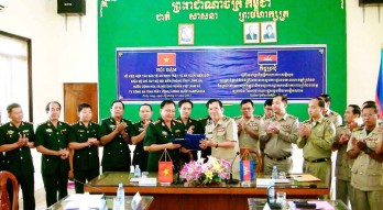 Long An - Prey Veng hợp tác bảo vệ an ninh, trật tự khu vực biên giới