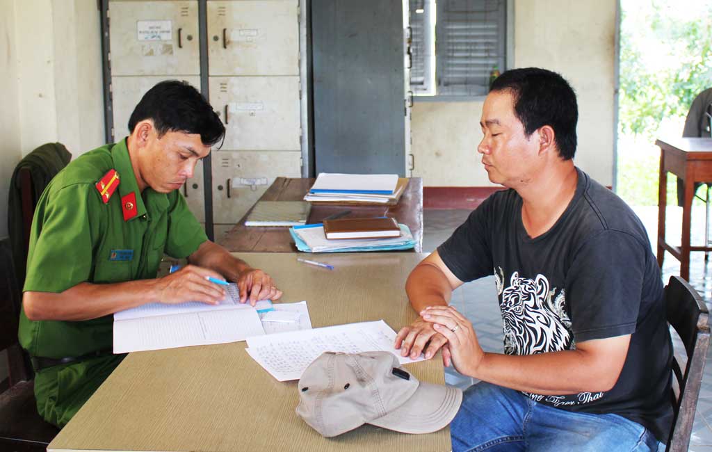 Phóng viên bị hành hung bức xúc với thông báo của Công an huyện Thạnh Hóa
