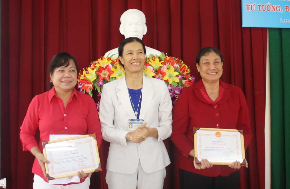 Chi cục Dân số - Kế hoạch hóa gia đình: Tích cực học tập và làm theo tư tưởng, đạo đức, phong cách Hồ Chí Minh