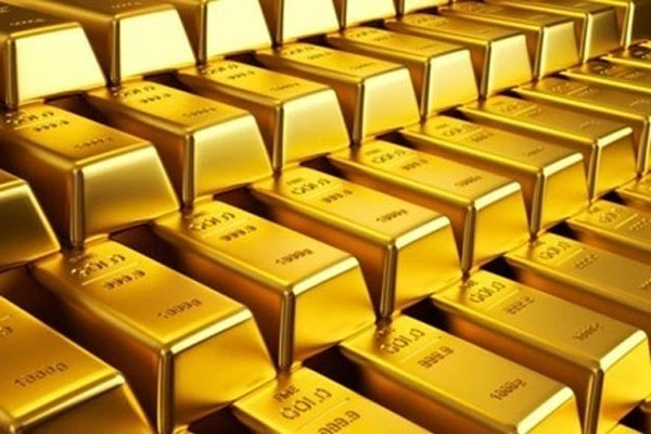 Giá vàng hôm nay 04/01: Lên đỉnh rồi rập rình tăng tiếp