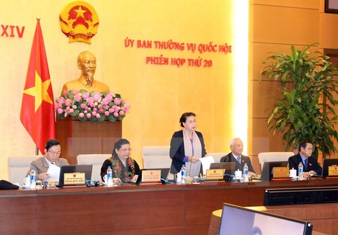 NA Chairwoman Nguyen Thi Kim Ngan speaks at the meeting