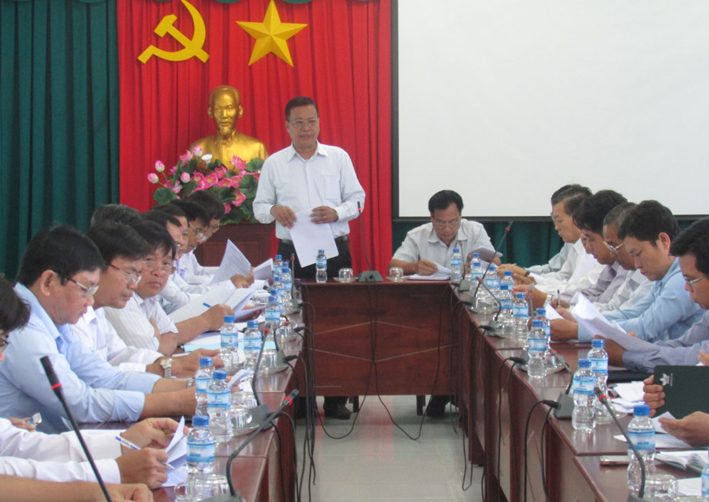 Đoàn kiểm tra làm việc tại huyện Tân Hưng