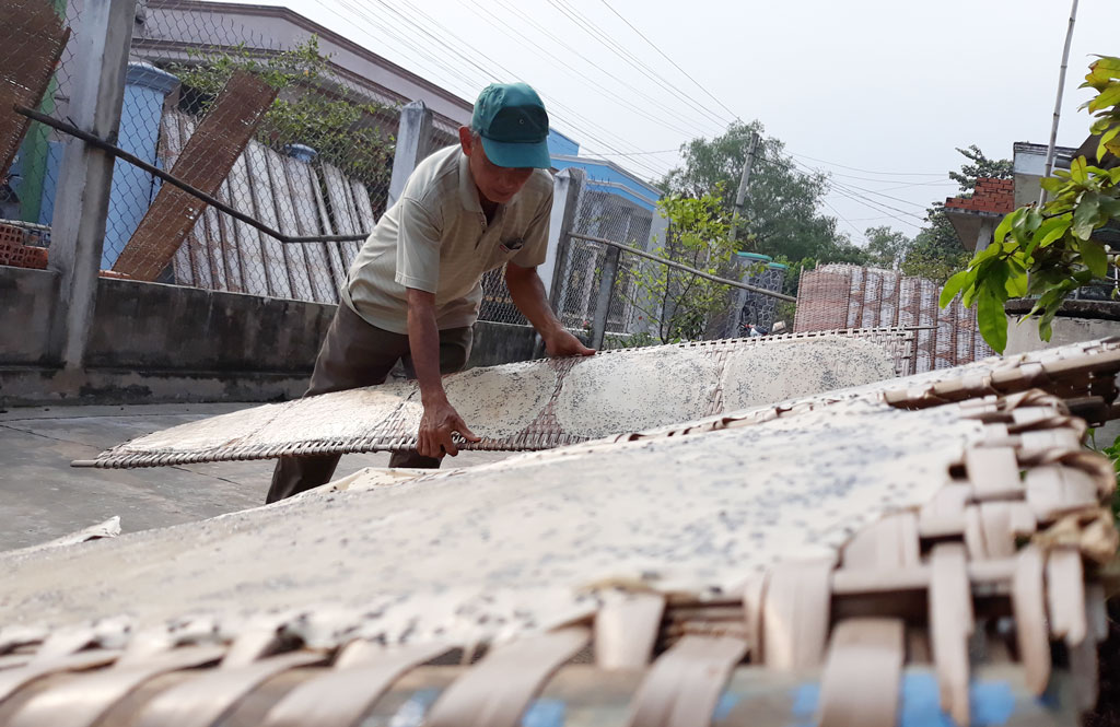Làng nghề bánh tráng vào xuân. Ảnh: Thanh Nga