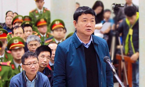 Bị cáo Đinh La Thăng nói lời sau cùng: “Cúi đầu xin lỗi Đảng và Nhân dân“